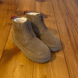 Ugg Neumel Platform Zip Suede